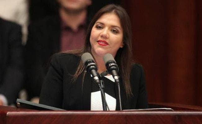 Ecuador की उपराष्ट्रपति ने रिश्वतखोरी के आरोपों के बीच इस्तीफा दिया