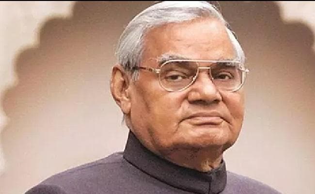 वाजपेयी के नाम से जाना जायेगा देहरादून का जौलीग्रांट हवाई अड्डा