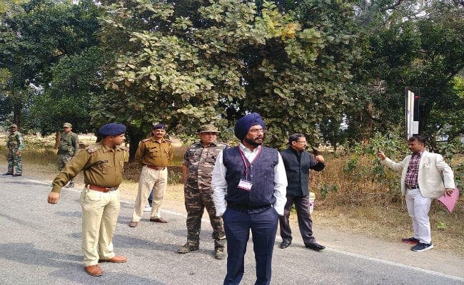 कोलेबिरा उपचुनाव : चुनाव प्रेक्षक मालविंदर सिंह ने तैयारियों और सुरक्षा का लिया जायजा