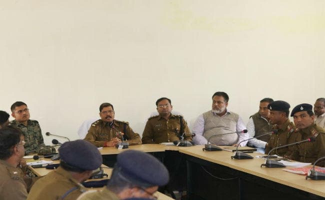 गुमला : नये एसपी का फरमान, ठेकेदार बेखौफ काम करें, पुलिस देगी सुरक्षा