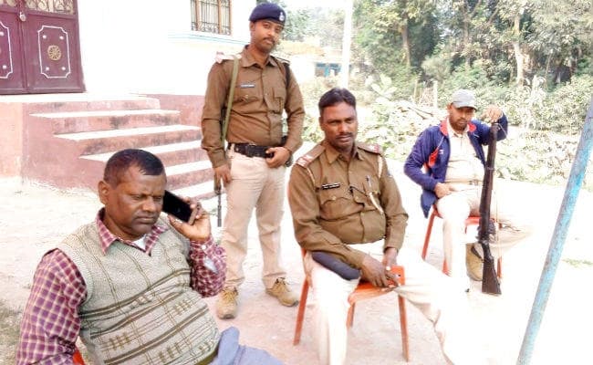 गोपालगंज : बाबरी मस्जिद की बरसी को शौर्य दिवस और काला दिवस मनाने के बीच 24 घंटे के लिए धारा-144 लागू