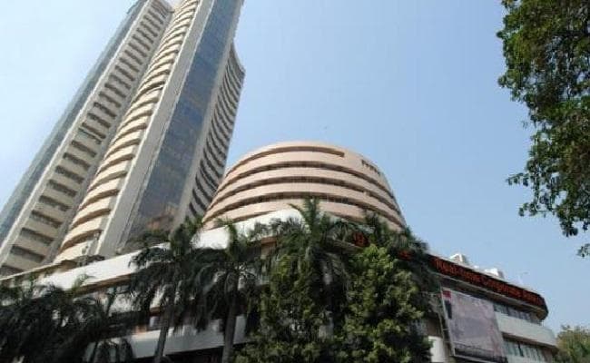 शेयर बाजर  572.28 अंक की डुबकी लगाते हुये 35,312.13 अंक पर बंद हुआ