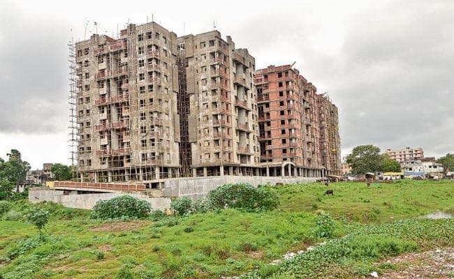 पटना : टूटेगा गंगा बेसिन में बना अपार्टमेंट, डायनामाइट से उड़ाने की तैयारी