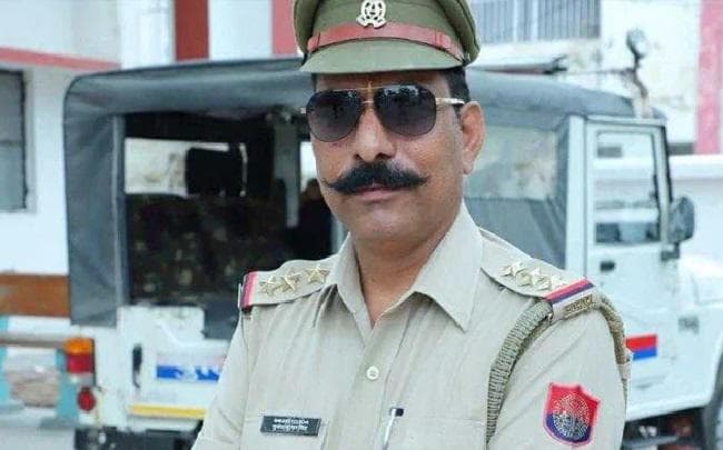 इंस्पेक्टर सुबोध से नाराज थे हिंदू नेता, तबादले के लिए लिखी थी चिट्टी