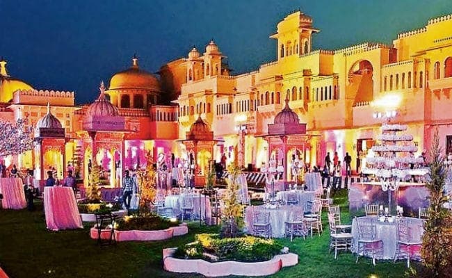 इशा अंबानी की शादी : देश-दुनिया की 1800 हस्तियां पहुंचीं, 600 तरह के डिश