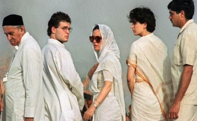 #HappyBirthday: इटली के छोटे से गांव में जन्म लेने वाली सोनिया गांधी ऐसे बनीं भारत की सबसे ताकतवर नेता