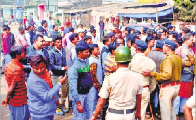 जामुड़िया :  बीजेपी की प्रतिवाद पदयात्रा पर हमला, मंडल अध्यक्ष घायल, हमलावरों की शीघ्र गिरफ्तारी नहीं होने पर आंदोलन की चेतावनी