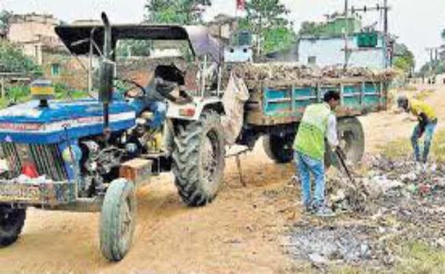 भागलपुर  : निगम को जरूरत 40 ट्रैक्टर की लेकिन चलता है काम सिर्फ 16 से, बेहाल-ए नगर निगम