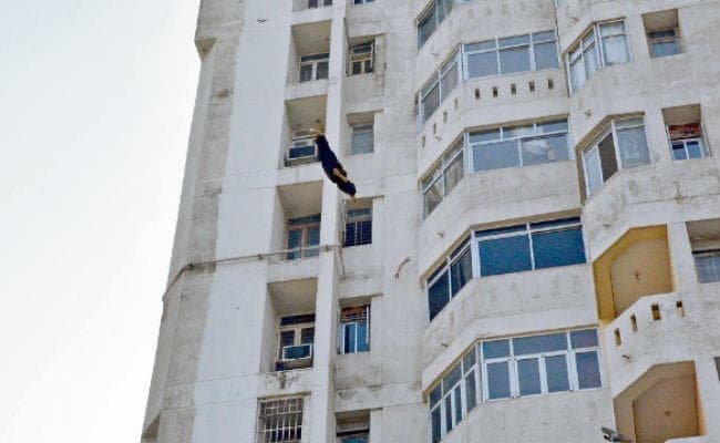 रोहतास : सुसाइड प्वाइंट की तलाश में तीन अपार्टमेंटों में घूमीं, फिर उदयगिरी पहुंचीं