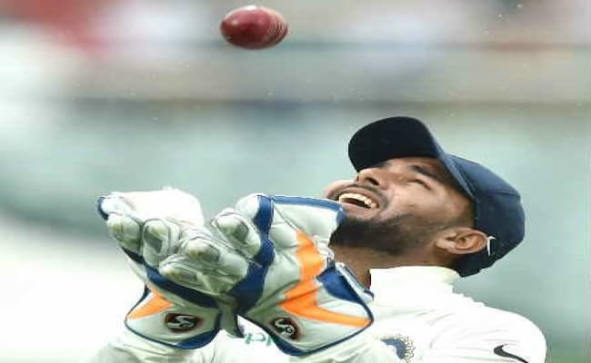 ऋषभ पंत ने कैरियर के छठे मैच में ही बनाया यह रिकॉर्ड, कोहली ने की तारीफ ऋषभ पंत ने कैरियर के छठे मैच में ही बनाया यह रिकॉर्ड, कोहली ने की तारीफ