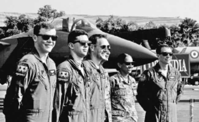 कोलकाता :  कलाईकुंडा में अमेरिकी वायुसेना के साथ संयुक्त अभ्यास, युद्धक विमानों के हैरतअंगेज करतब ने जीत लिया दिल