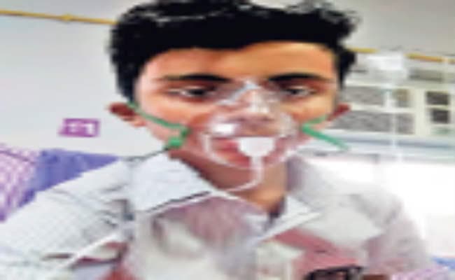 हावड़ा :  शिक्षक की पिटाई से छात्र हुआ अधमरा, सीने की हड्डियां टूटने की आशंका