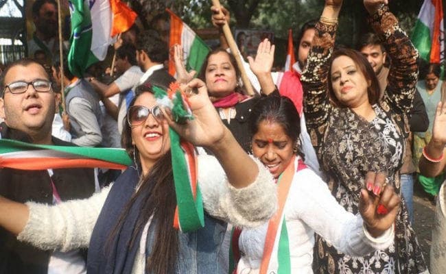 छत्तीसगढ़ विधानसभा चुनाव 2018 : 15 साल के बाद कांग्रेस को फिर ताज, रमन राज का अंत, जानें हार की मुख्य वजह