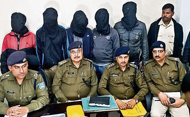 रांची : पीएलएफआइ से जुड़े छह अपराधी आये थे जमीन कारोबारी की हत्या करने, गिरफ्तार