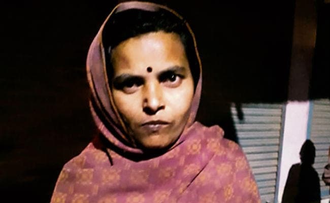 पटना : तीन दिनों से अस्पताल में पड़ी है महिला इलाज के लिए वार्डों के काट रही चक्कर