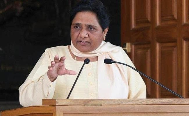 भाजपा की नीतियों से दुखी होकर लोगों ने दिल पर पत्थर रखकर कांग्रेस को समर्थन दिया : मायावती