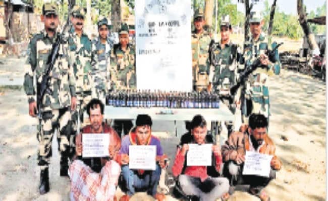 कूचबिहार : बीएसएफ ने की कार्रवाई, तीन भारतीय समेत एक बांग्लादेशी तस्कर गिरफ्तार