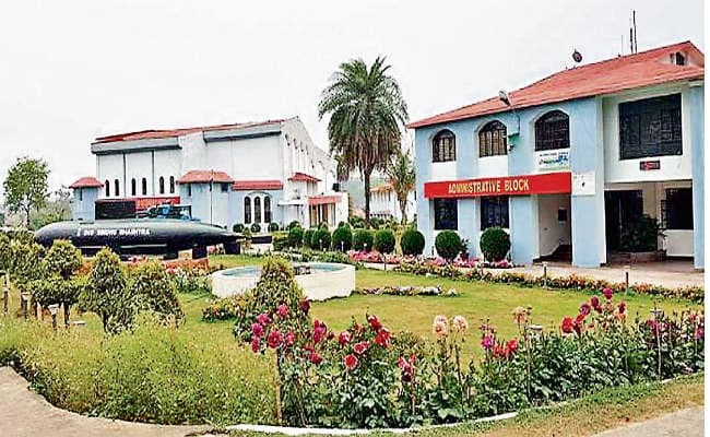 धनबाद : नामांकन परीक्षा 2018 पेपर लीक मामला, सीबीआइ ने दर्ज की प्राथमिकी, पूर्व प्राचार्य सहित छह को बनाया आरोपी