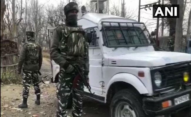 जम्मू-कश्मीर : बारामूला में सुरक्षाबलों ने दो आतंकियों को मार गिराया