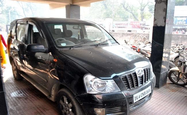 दिल्ली से मुजफ्फरपुर जा रही शराब की खेप बक्सर में बरामद, दो तस्कर गिरफ्तार