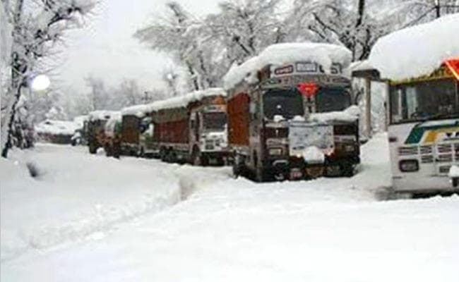 जम्‍मू-कश्‍मीर : हाड़ मांस कंपा रही सर्दी, जम्‍मू में पारा 0 डिग्री से नीचे लुढका