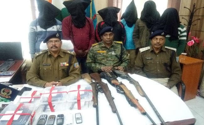 D कंपनी के छह कुख्यात अपराधी गिरफ्तार, बना रहे थे संवेदक व मुंशी की हत्या करने की योजना