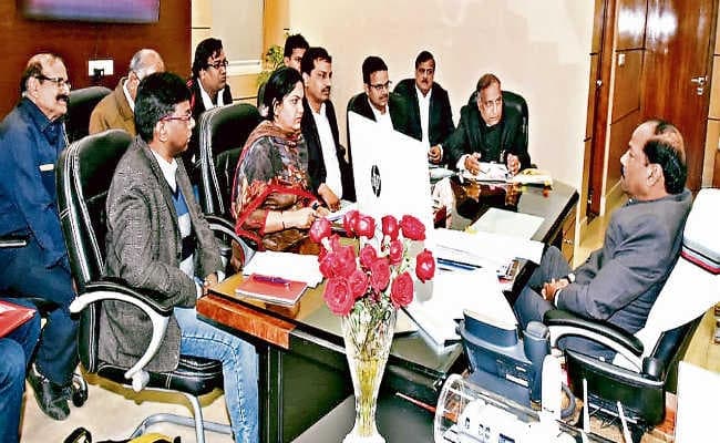 रांची  :  चोर पार्टी है कांग्रेस, चौकीदार पर लगाया झूठा आरोप: सीएम