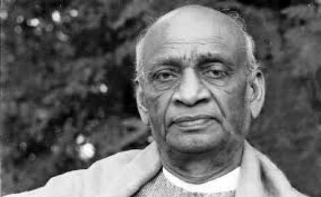 #SardarVallabhbhaiPatel पुण्यतिथि : पंडित नेहरू से था कई मुद्दों पर मतभेद पर मनभेद नहीं