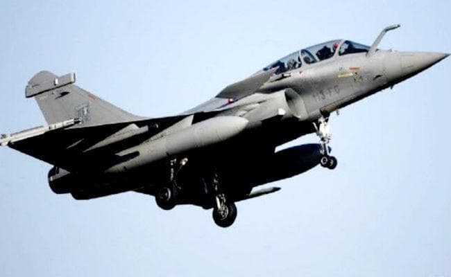 #RafaleDeal : विपक्षी हमले के बीच अब केंद्र सरकार पहुंची सुप्रीम कोर्ट