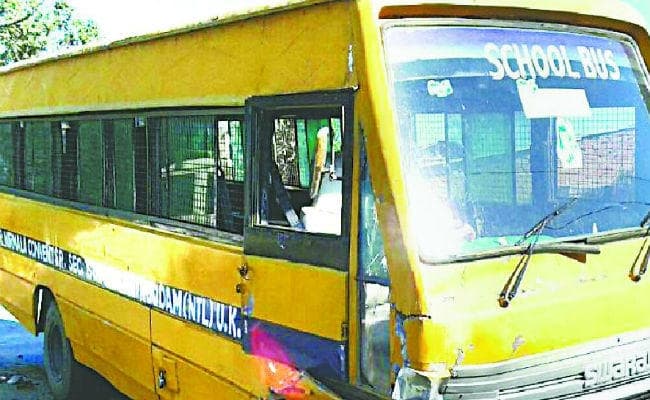 कुचायकोट : तीन लोगों को कुचल खतरे में डाल दी 41 बच्चों की जान, शराब के नशे में ड्राइवर चला रहा था बस