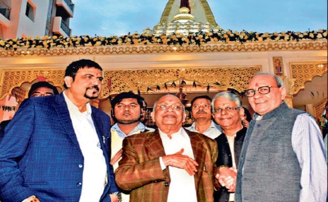 कोलकाता : अनूप जलोटा के भजनों से सरोबार हुआ इमामी सिटी