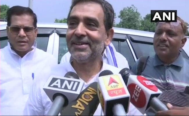 NDA से अलग होने के बाद पहली बार पटना पहुंचे कुशवाहा, महागठबंधन में शामिल होने की चर्चा तेज