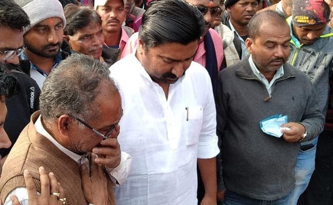 JMM सांसद का रघुवर सरकार पर वार : मंत्री के घर के सामने व्यक्ति मर गया, किसी ने अन्न-जल नहीं दिया