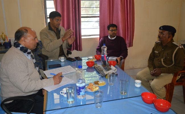 उपायुक्त व एसपी ने कोलेबिरा उप चुनाव की तैयारियों का लिया जायजा