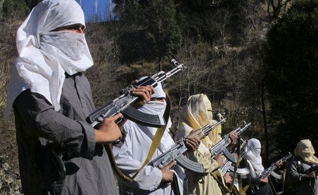 असंतुष्ट पाकिस्तानियों ने आतंकवादी समूहों के वित्तपोषण को रोकने का आह्वान किया