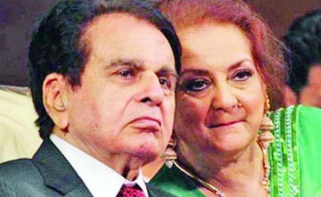 दिलीप कुमार संपत्ति मामला : अभिनेता और उनकी पत्नी से बात करेंगे महाराष्ट्र के मुख्यमंत्री देवेंद्र फड़णवीस