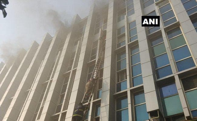 मुंबई के सरकारी अस्पताल में आग लगने से छह की मौत, 100 से ज्यादा झुलसे