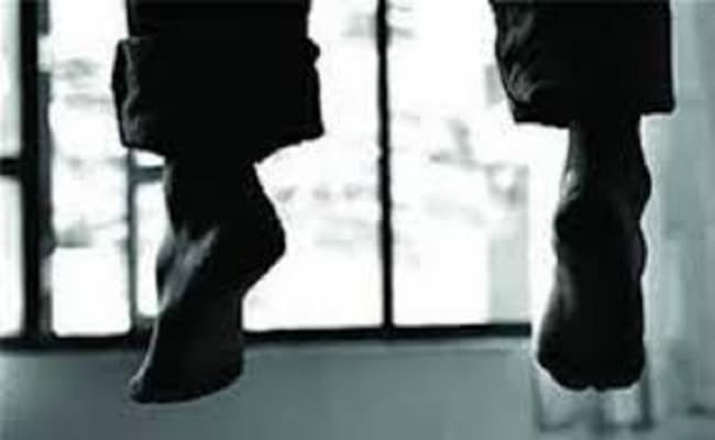 भोजपुर में दारोगा ने फंदे से लटकर दे दी जान