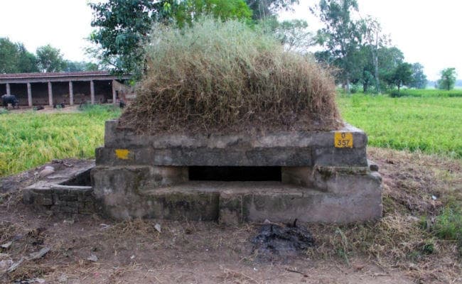 जम्‍मू-कश्‍मीर : 14 सालों में 150 बंकरों को हटाने के बावजूद अभी भी बंकरों की घाटी है कश्मीर