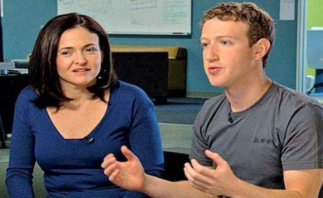 अमेरिका के सिविल राइट ग्रुप्स ने की Facebook board से मार्क जुकरबर्ग आैर सैंडबर्ग से हटाने की मांग