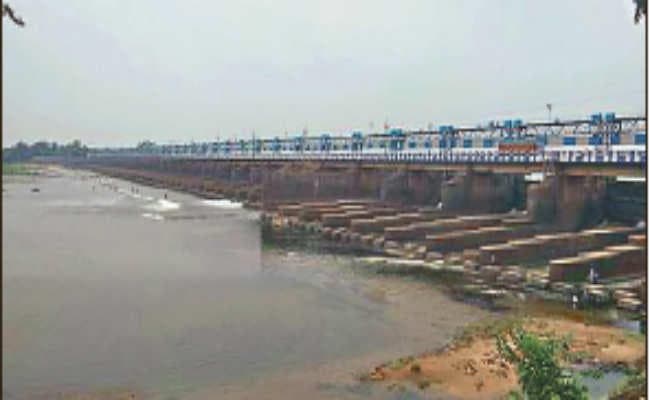 दुर्गापुर : दुर्गापुर बैराज के पिकनिक स्पॉट पर डीजे व शराब वर्जित, सेल्फी पर भी रोक, पॉलीथिन, थर्मोकोल और प्लास्टिक की बोतलों पर लगी पाबंदी