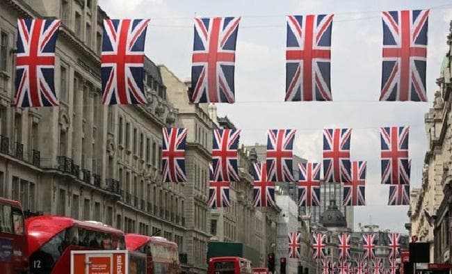 ब्रेक्जिट के बाद ब्रिटेन में भारतीय  छात्र और नौकरी करने वालों को मिलेगा लाभ