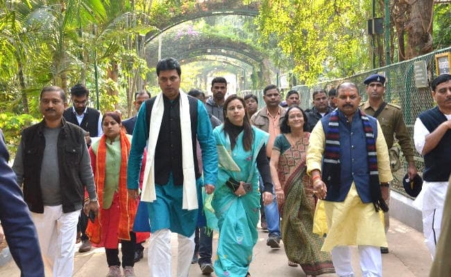 VIDEO : देवघर में बोले त्रिपुरा के सीएम बिप्लव कुमार देब, झारखंड में तेजी से हो रहा है विकास