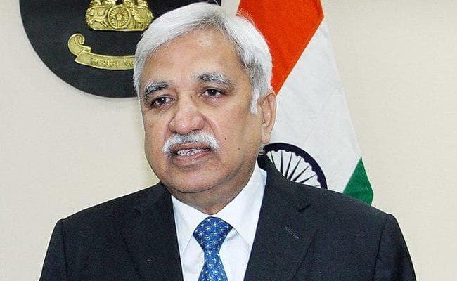 मुख्य चुनाव आयुक्त ने कहा - ईवीएम से छेड़छाड़ संभव नहीं, इसे फुटबॉल बना दिया गया