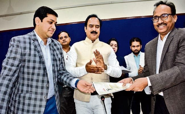 पटना : महंगे होंगे खादी वस्त्र, बुनकरों की बढ़ेगी आमदनी