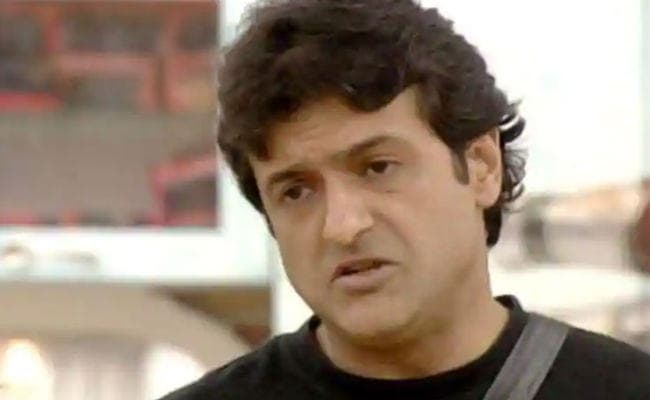 अवैध शराब रखने के आरोप में अरमान कोहली गिरफ्तार, व्‍हिस्‍की की 41 बोतलें बरामद