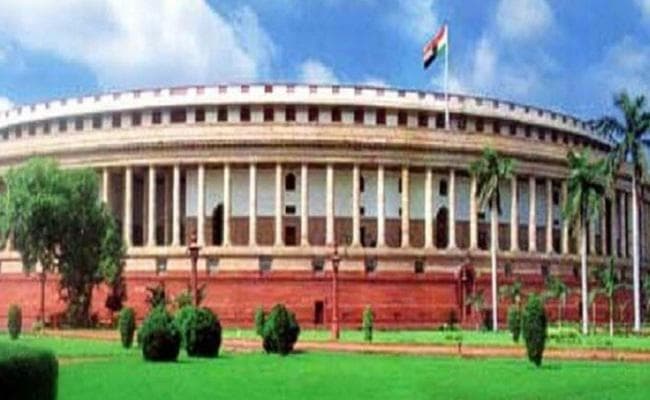 लोकसभा नियम समिति की सिफारिश - स्पीकर के आसन के पास आने पर सदस्य स्वत: निलंबित हों