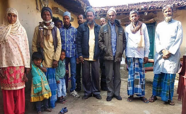 घुट-घुट कर जी रहे हैं जिंदगी, नहीं  मिली सरकारी मदद