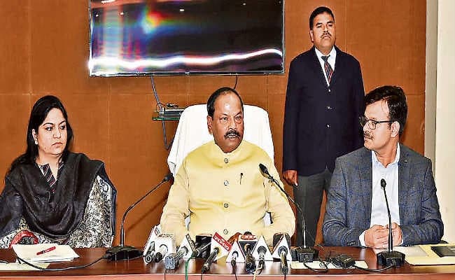 किसानों को प्रति एकड़ खेती के लिए 5000 रुपये देगी सरकार, 2022 तक किसानों की आय दोगुनी करने का लक्ष्य