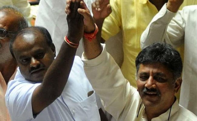 कर्नाटक : गठबंधन की राजनीति, त्रासदी का साल रहा 2018